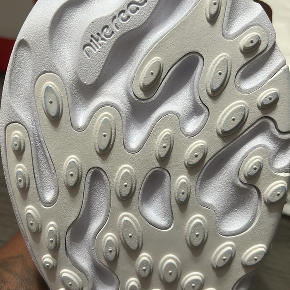 Nike React Presto Barely Volt - Picture 10 of 12